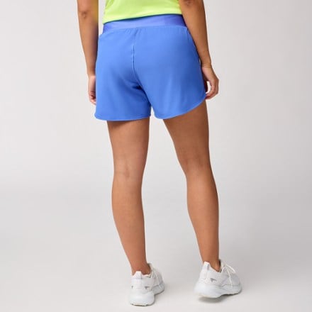 Brooks Chaser 5" Shorts 2.0 - Women's 1