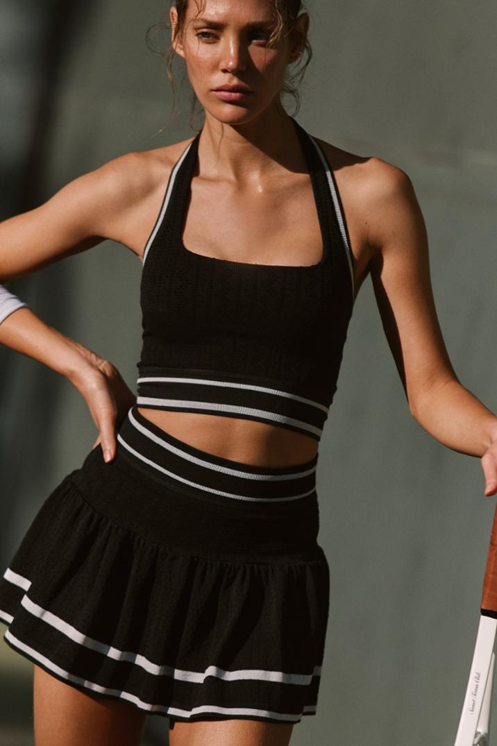 Location Image for Advantage Set - Women's