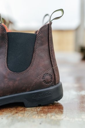 Blundstone Classic Retread Chelsea Boots 4