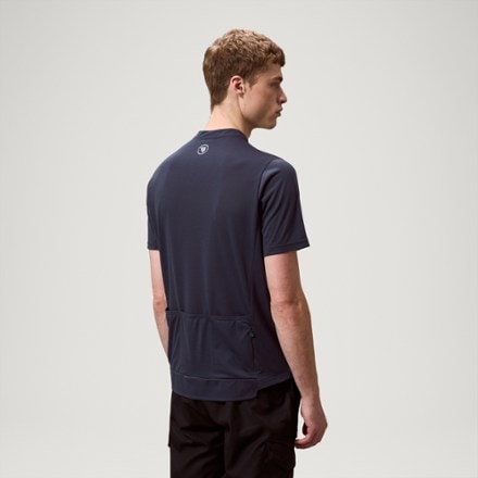 Endura Loop Zipped Cycling Jersey - Men's 5