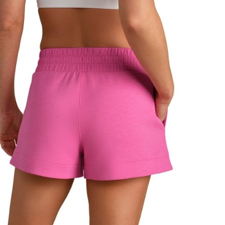 RHONE DreamGlow Shorts - Women's 2
