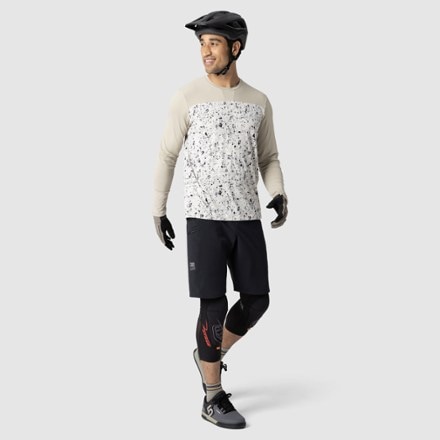 Outdoor Research Freewheel Long-Sleeve Bike Jersey - Men's 3