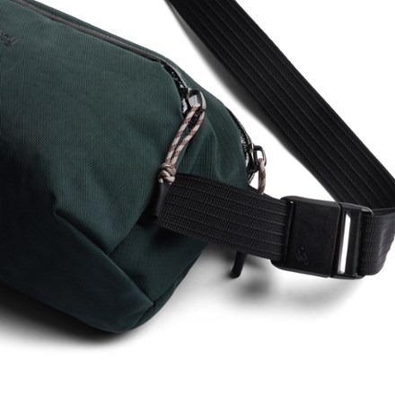 Bellroy Venture Sling 2.5 L 8