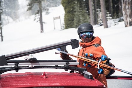 Yakima FreshTrack 6 Ski/Snowboard Rack 4
