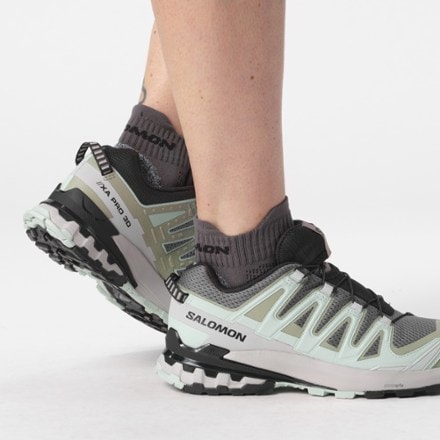 Salomon XA Pro 3D V9 Trail Shoes - Women's 7