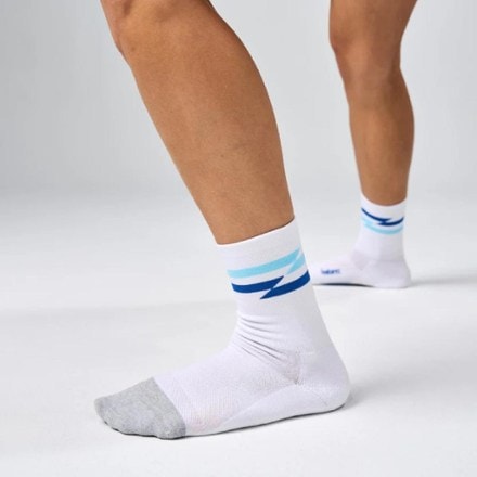 Feetures Elite Light Cushion Mini Crew Socks 3