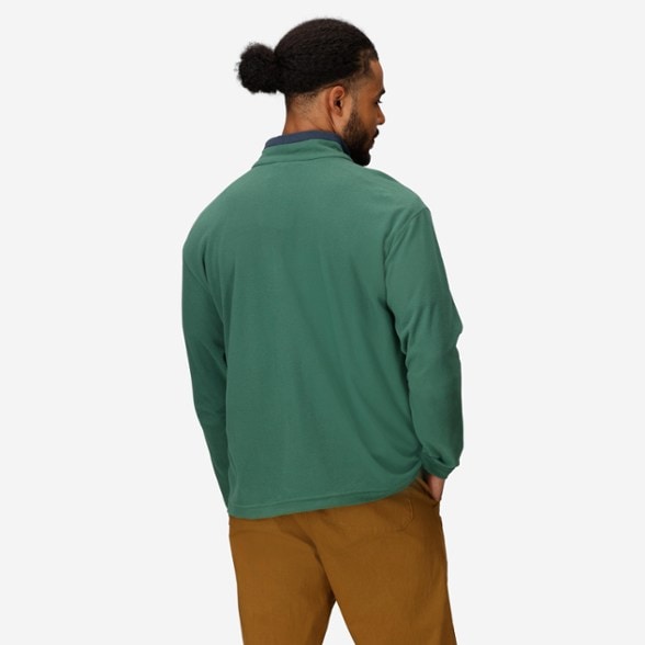 On Body Image of color Juniper Green