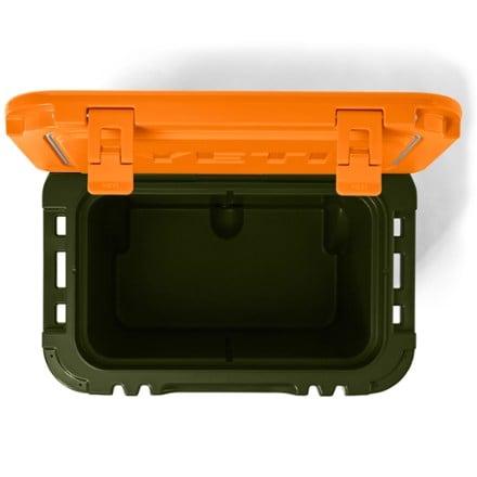 YETI Roadie 32 Wheeled Cooler 5