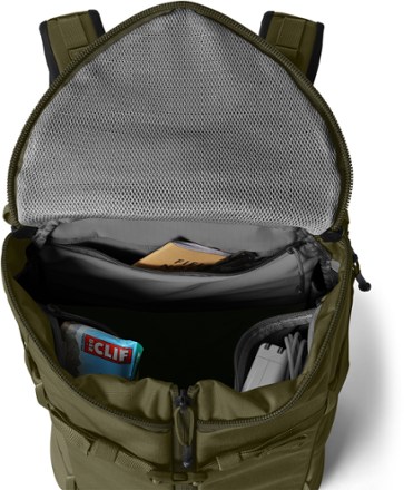 YETI Ranchero Pack - 27 L 8