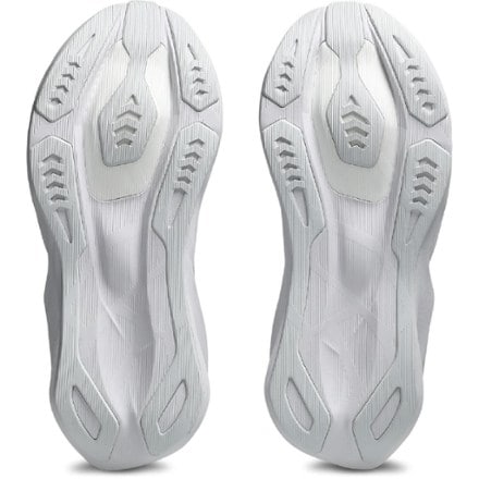 ASICS Novablast 6 Road-Running Shoes - Women's 4