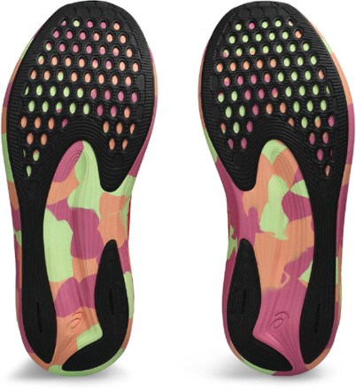 ASICS Noosa Tri 15 Road-Running Shoes - Women's 4