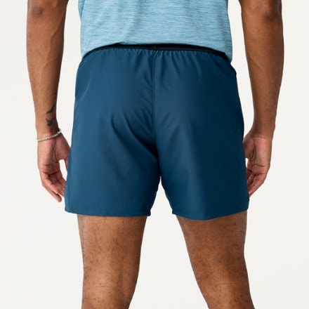 Brooks Dash 6" Shorts - Men's 1