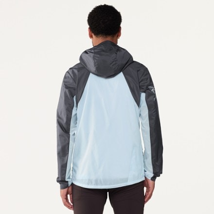 Arc'teryx Norvan Windshell Hoody - Men's 4