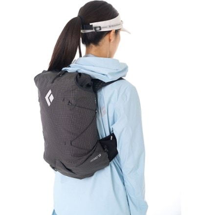 Black Diamond Distance 15 Pack - Women's 2