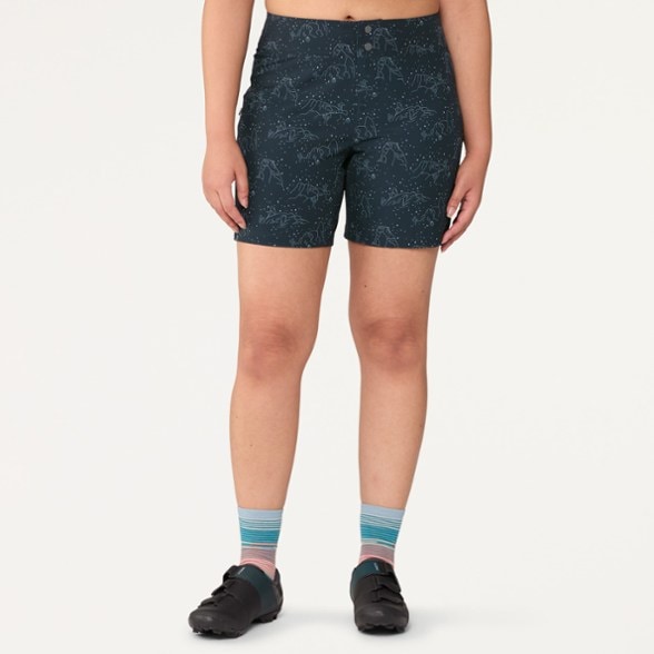 Model info: Height: 5'9" | Waist: 30 | Wearing size: 8