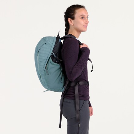 NEMO Resolve 15 L Endless Promise Technical Active Pack 8