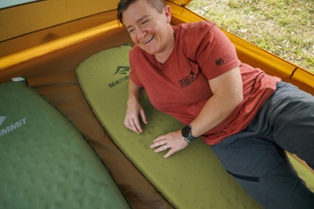 Sea to Summit Camp Plus Self-Inflating Sleeping Pad | REI Co-op