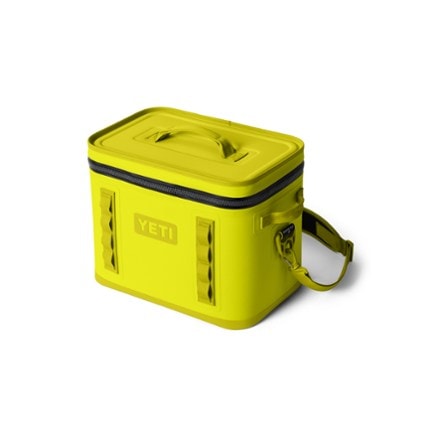 YETI Hopper Flip 18 Soft Cooler 3