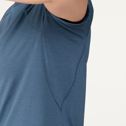 Swiftland Running T-Shirt - Women's