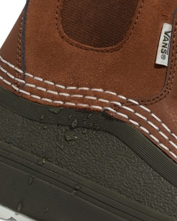 Vans Standard Mid Snow MTE Waterproof Chelsea Boots - Women's 6