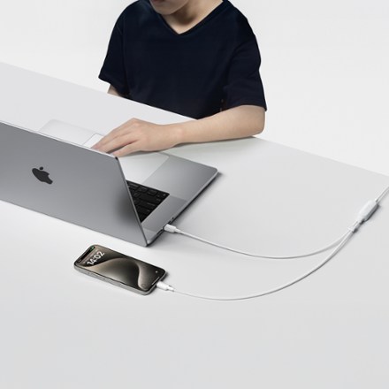 Anker A8895 140W 2-in-1 USB-C to USB-C Cable - 4 ft. 3