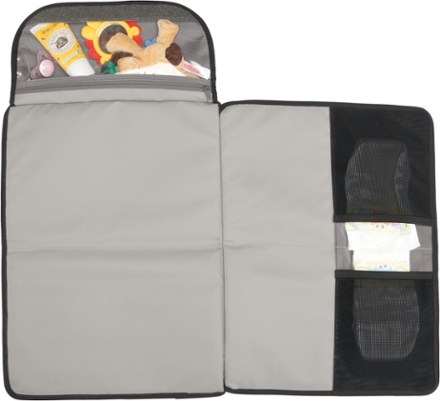 Changing pad open (Grey/Aloha)