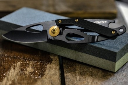 Coast KL20R Flashlight and FX200 Pocket Knife Combo 7