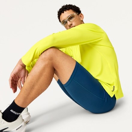 Brooks Dash 8" Half Tights - Men's 5