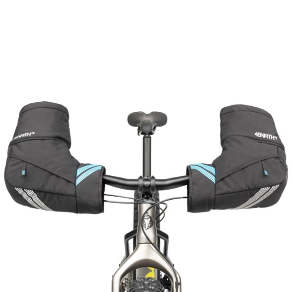 Product Image of color Black