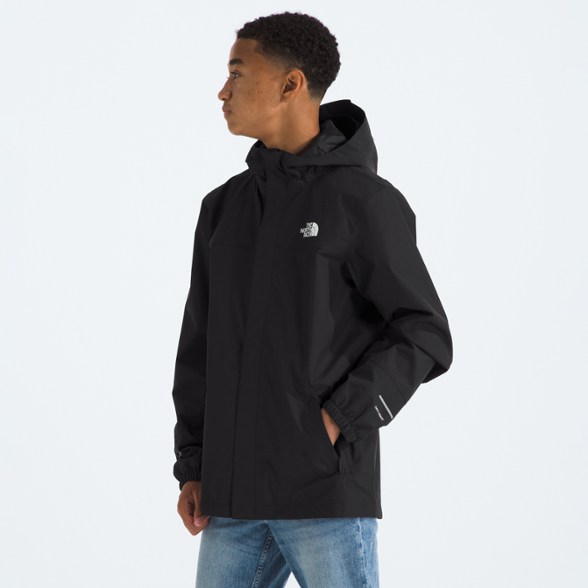 On Body Image of color Tnf Black