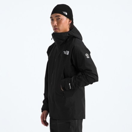 The North Face Summit Cayesh GTX Pro Jacket - Men's 4