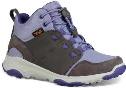 teva hiking boots