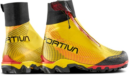 La Sportiva Aequilibrium Speed GTX Mountaineering Boots - Men's 2