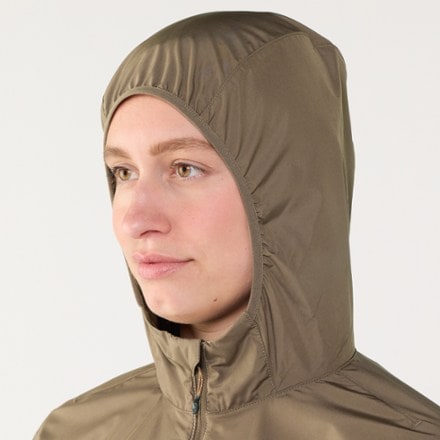 The North Face Higher Run Wind Jacket - Women's 6