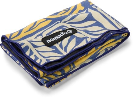 Nomadix Blanket Towel 1