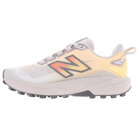 Detail Image of color White Peach/Timberwolf