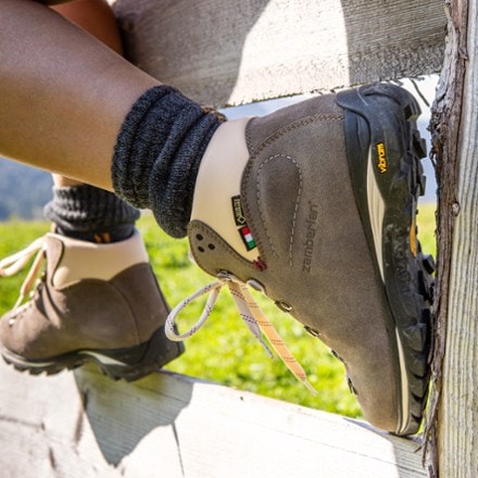 Zamberlan Frida GTX Hiking Boots - Women's 8