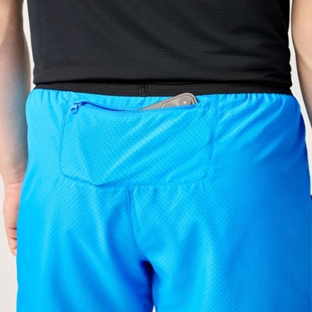 Brooks Dash Cooling 5" Shorts - Men's 2