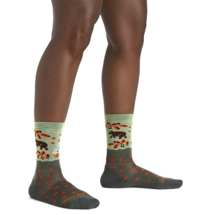 Darn Tough Wild Life Crew Lightweight Lifestyle Socks 2
