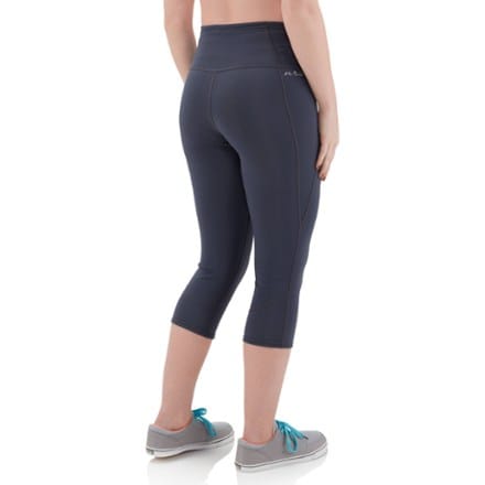NRS HydroSkin 0.5 Capris - Women's 2