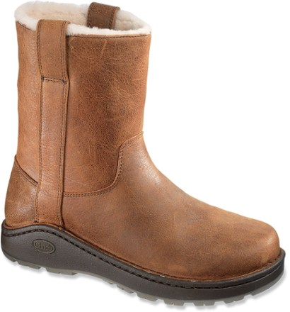 chaco credence boot