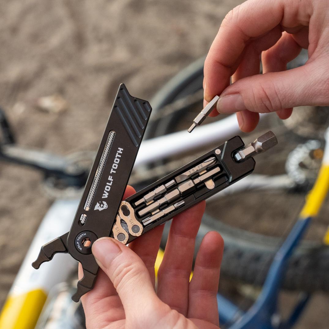 Location Image for 8-Bit Pack Pliers Bike Multi-Tool