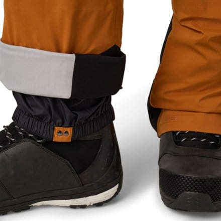 Vuori Suvi Snow Bib Pants - Men's 9