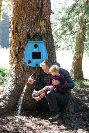 Adventure Ready Solar Shower 20 L 9