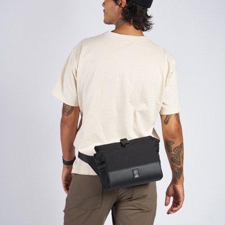 Chrome Doubletrack Handlebar Sling Bag 10