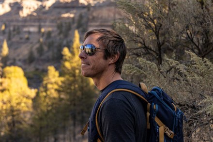 Location Image for Aviator Polarized Sunglasses - Silver