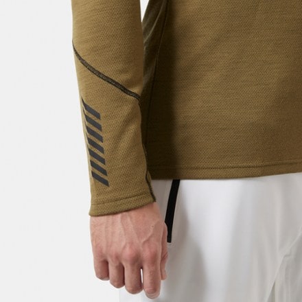 Helly Hansen Lifa Merino Midweight Crew Base Layer Top - Men's 5