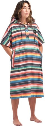 Slowtide Joaquin Quick-Dry Changing Poncho 2