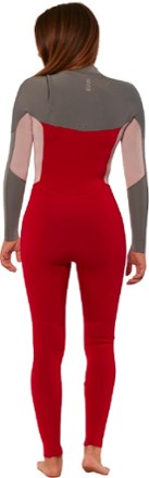 Sisstrevolution 7 Seas 3/2 mm Chest Zip Full Wetsuit - Women's 1