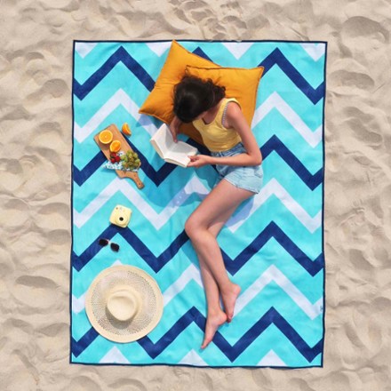 CGear Multimats Sandlite Sand-Free Mat 4